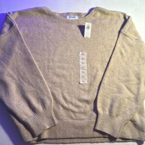 NWT tan/cream knit sweater. Great for winter.